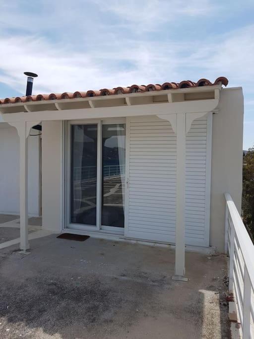 Cute&Quiet Studio Loutraki المظهر الخارجي الصورة